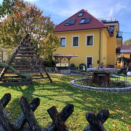Landgasthof Zur Linde Laaben Buitenkant foto
