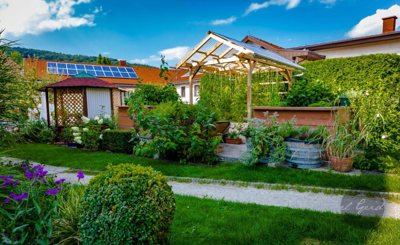 Landgasthof Zur Linde Laaben Buitenkant foto